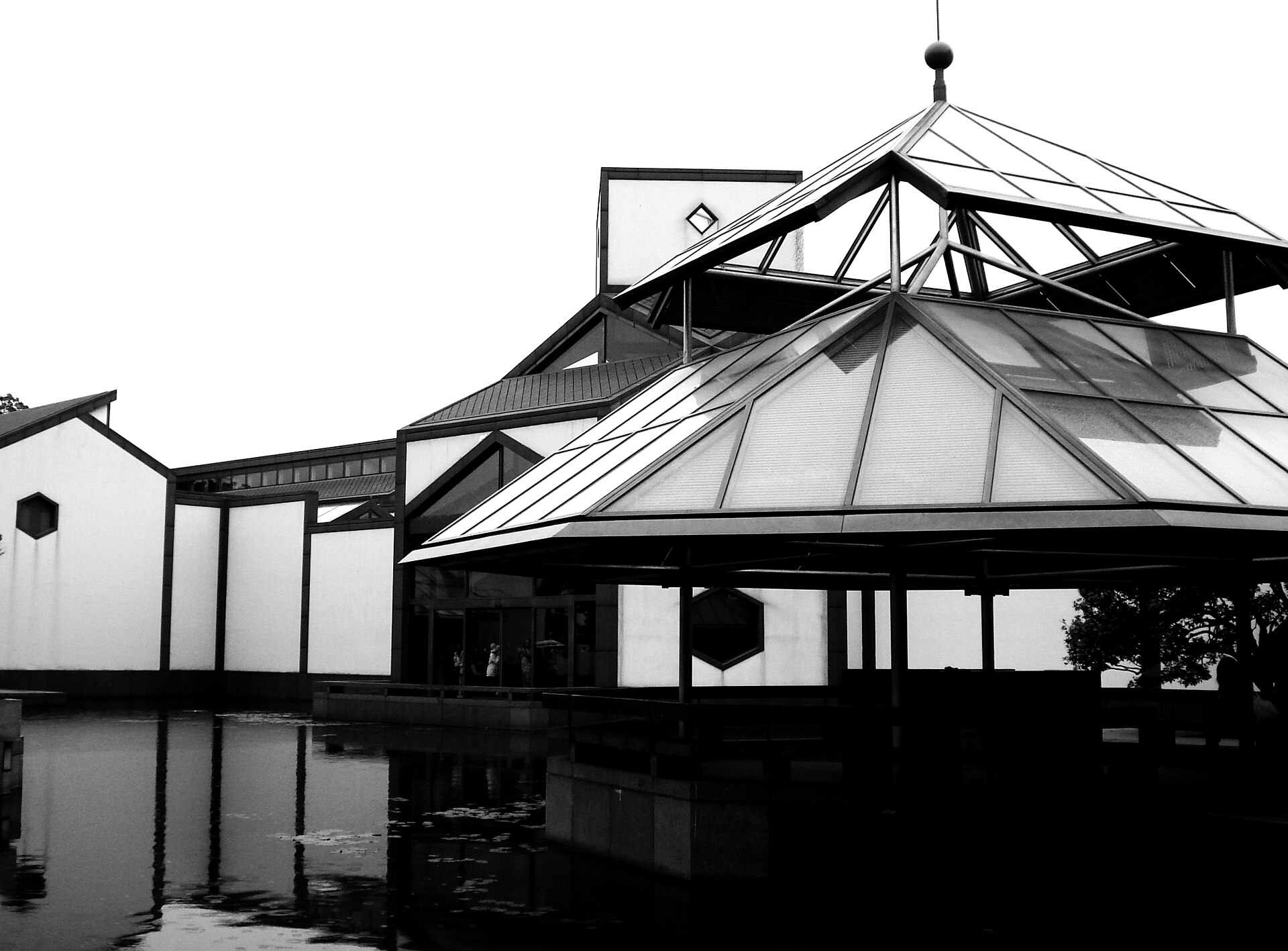 The geometric white-and-grey facade of the Suzhou Museum